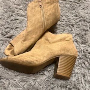 High heel booties